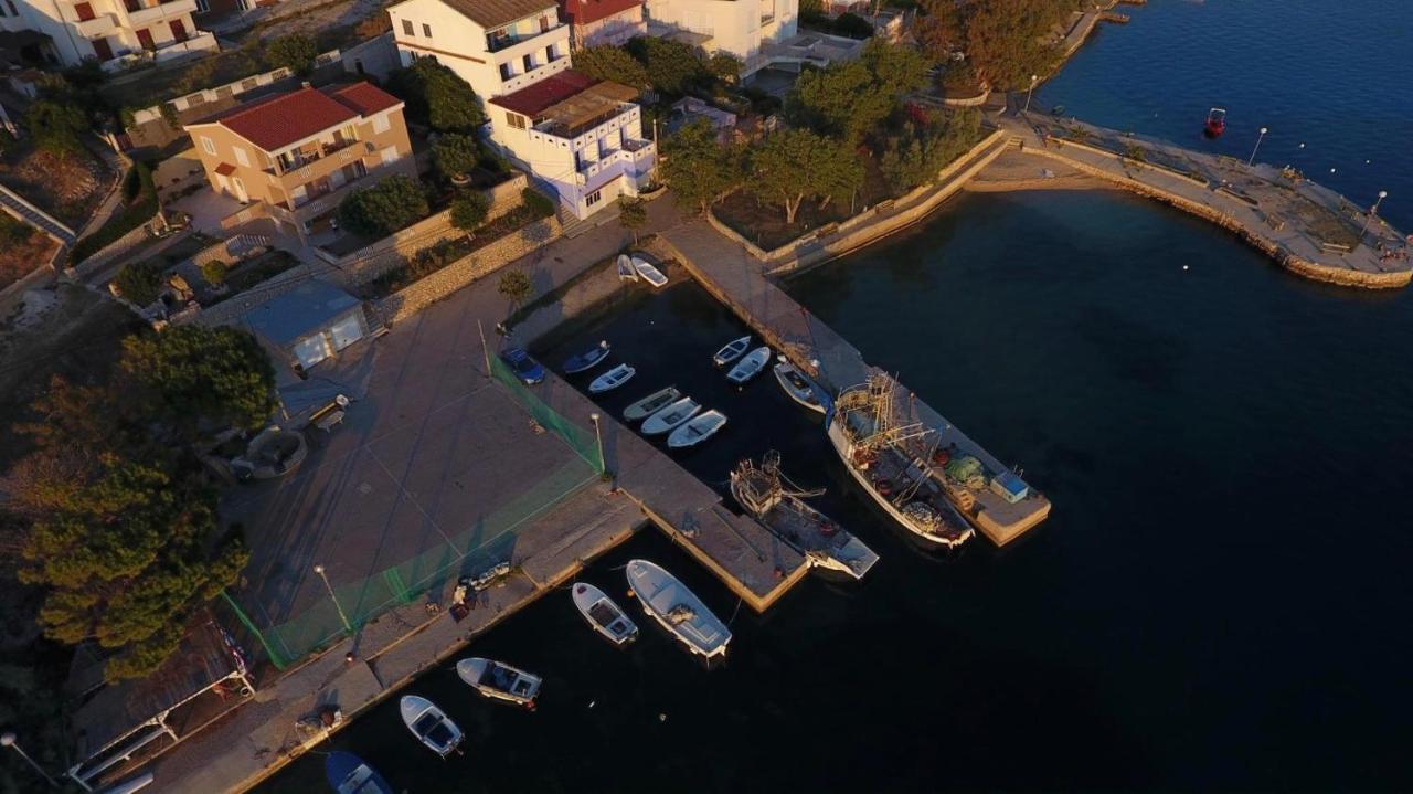 Apartman Demi Miskovici Exterior photo
